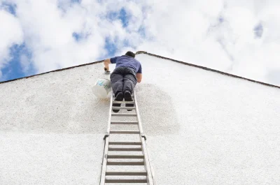 Peinture extérieure à Chastanier — façades et ravalement